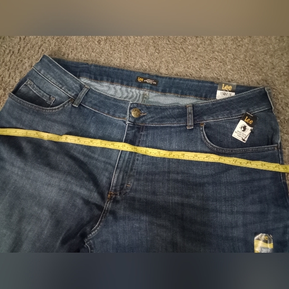 WOMEN PLUS SIZE JEANS SIZE 22W MEDIUM - Picture 11 of 13